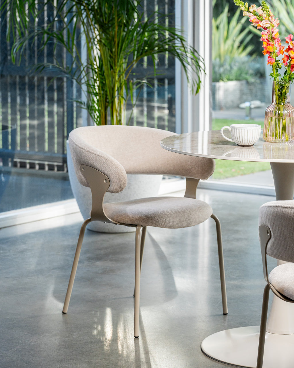 Scandi Medium Dining Table Rocky - image 28