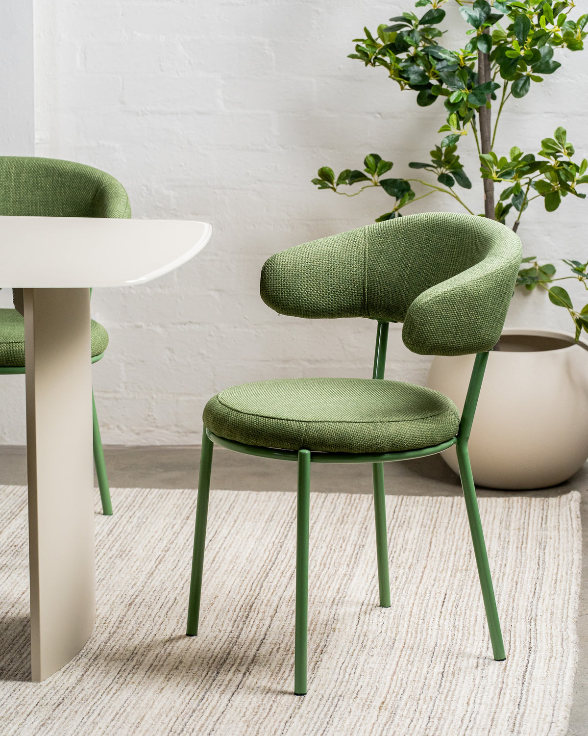 Vardo Dining Table Matte Tofu - image 8
