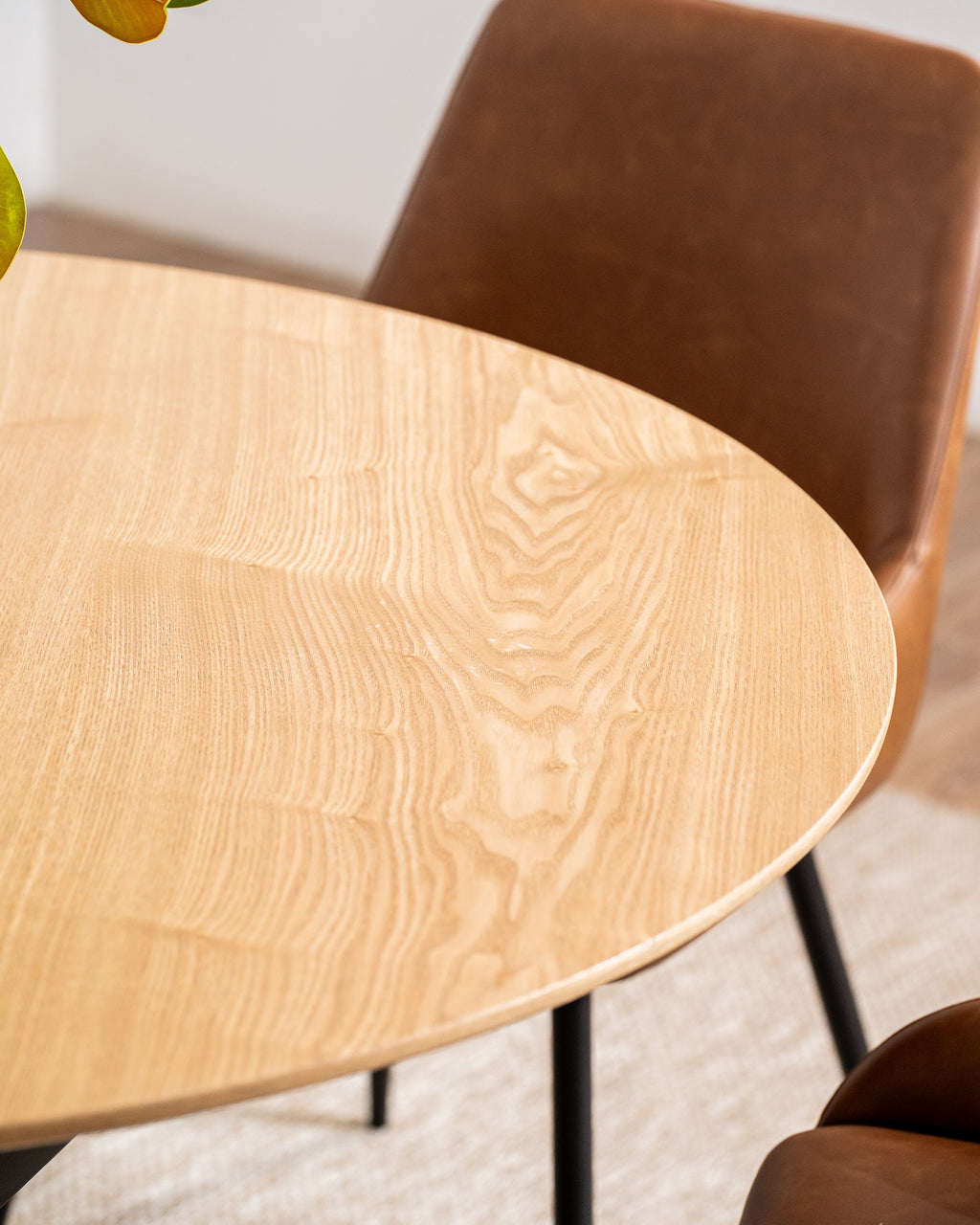 Villa Dining Table Natural Ash - image 13