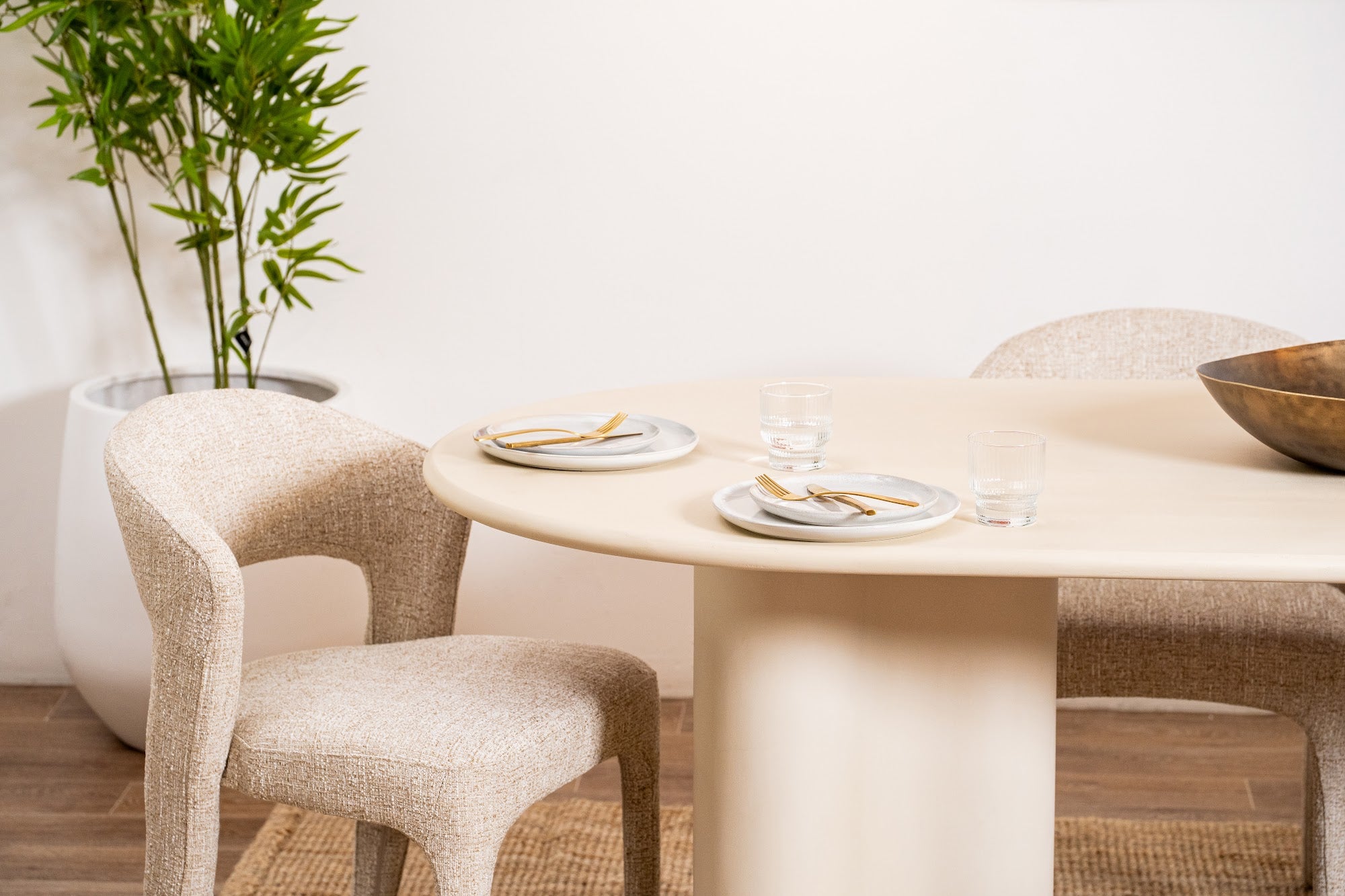 Coastal Dining Table Pebble - image 25