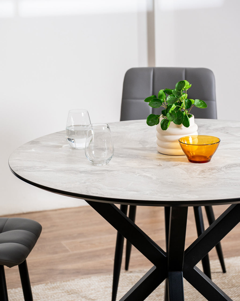 Villa Dining Table Grey Cloud - image 18