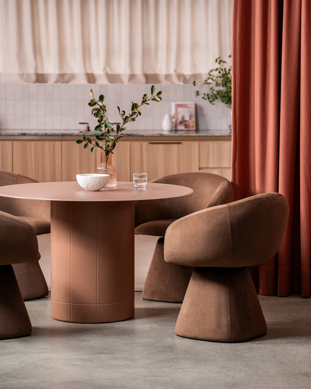 Rimini Dining Table Matte Chestnut - image 20