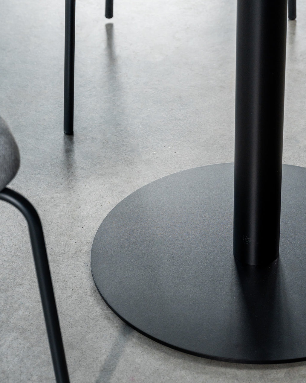 Strato Dining Table White Sevella - image 13