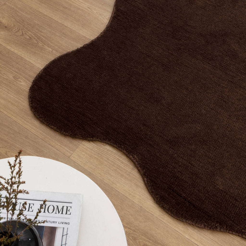 Ollie Scalloped Irregular Runner Chocolate