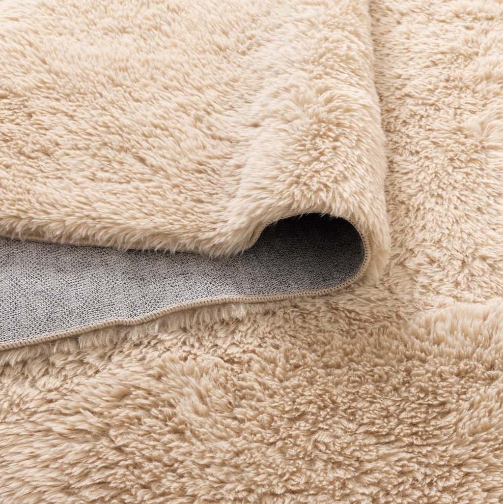 Lyla Machine Washable Shaggy Natural Rug