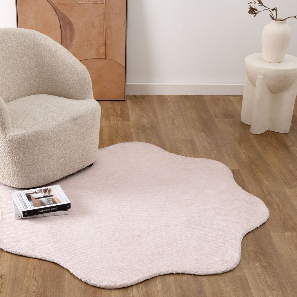 Ollie Scalloped Irregular Round Rug Pink